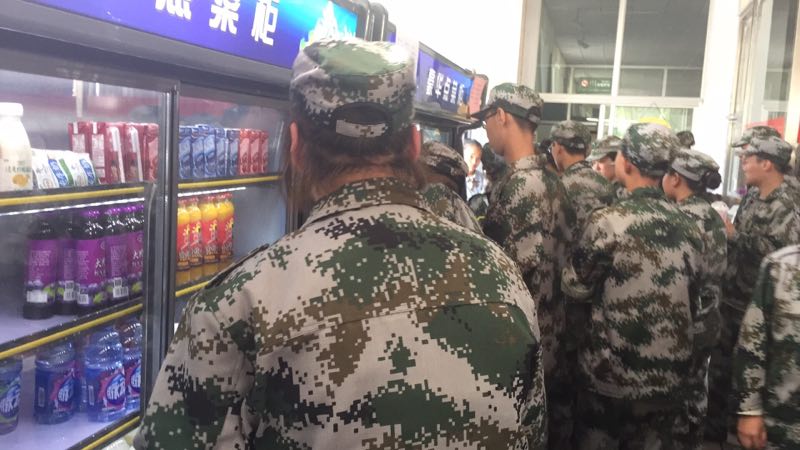食堂迎新4.jpg